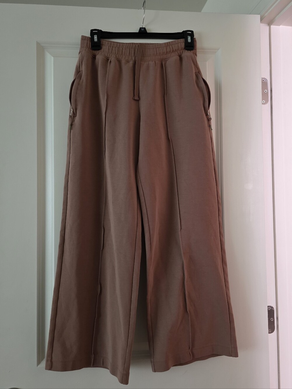 Old Navy Active Dinamic Fleece Wide Leg Active Pants Womens S Tan Athleisure